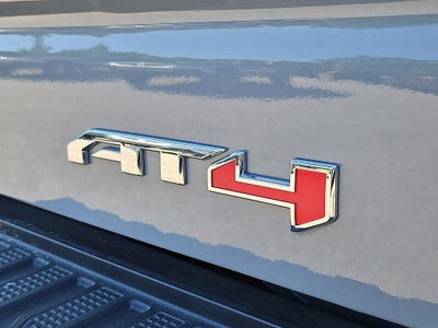 2025 GMC Sierra 1500 AT4