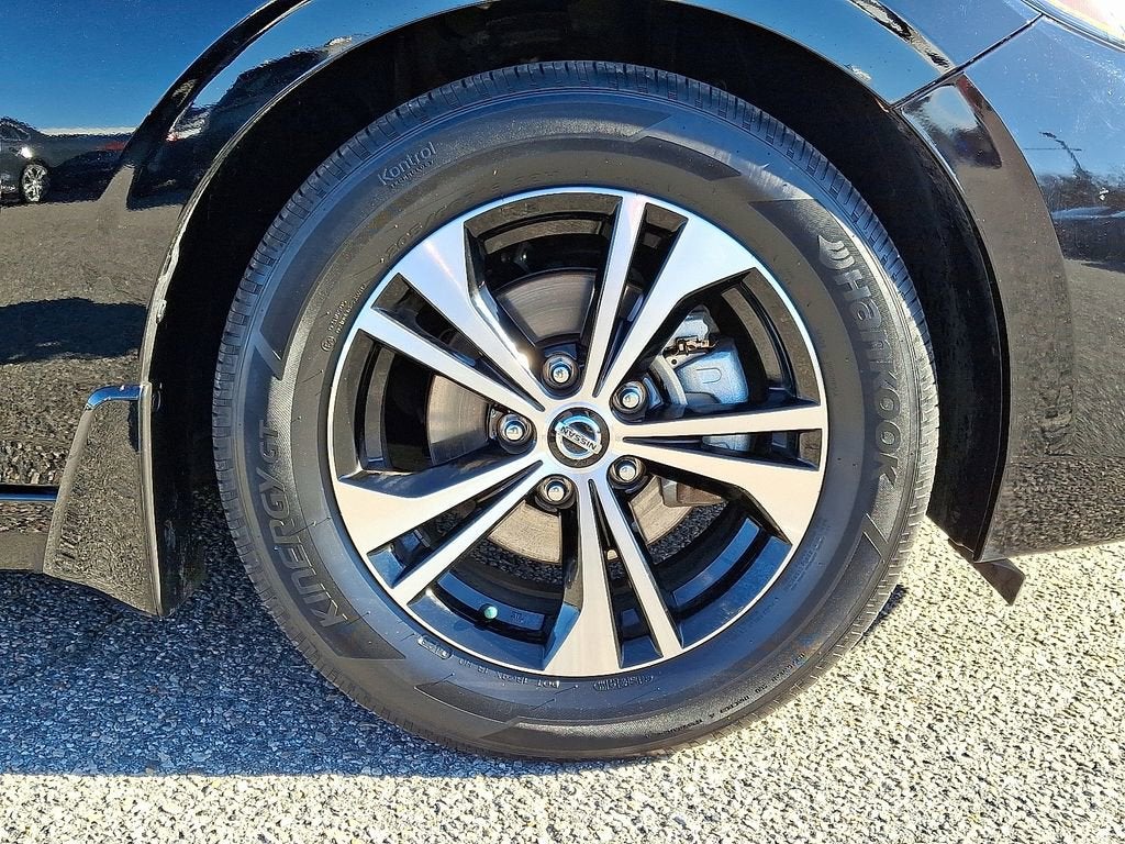 2023 Nissan Sentra SV Xtronic CVT