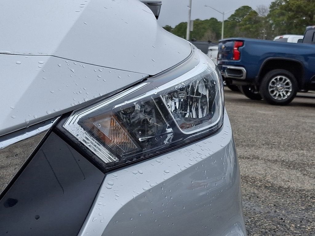 2021 Nissan Versa SV Xtronic CVT