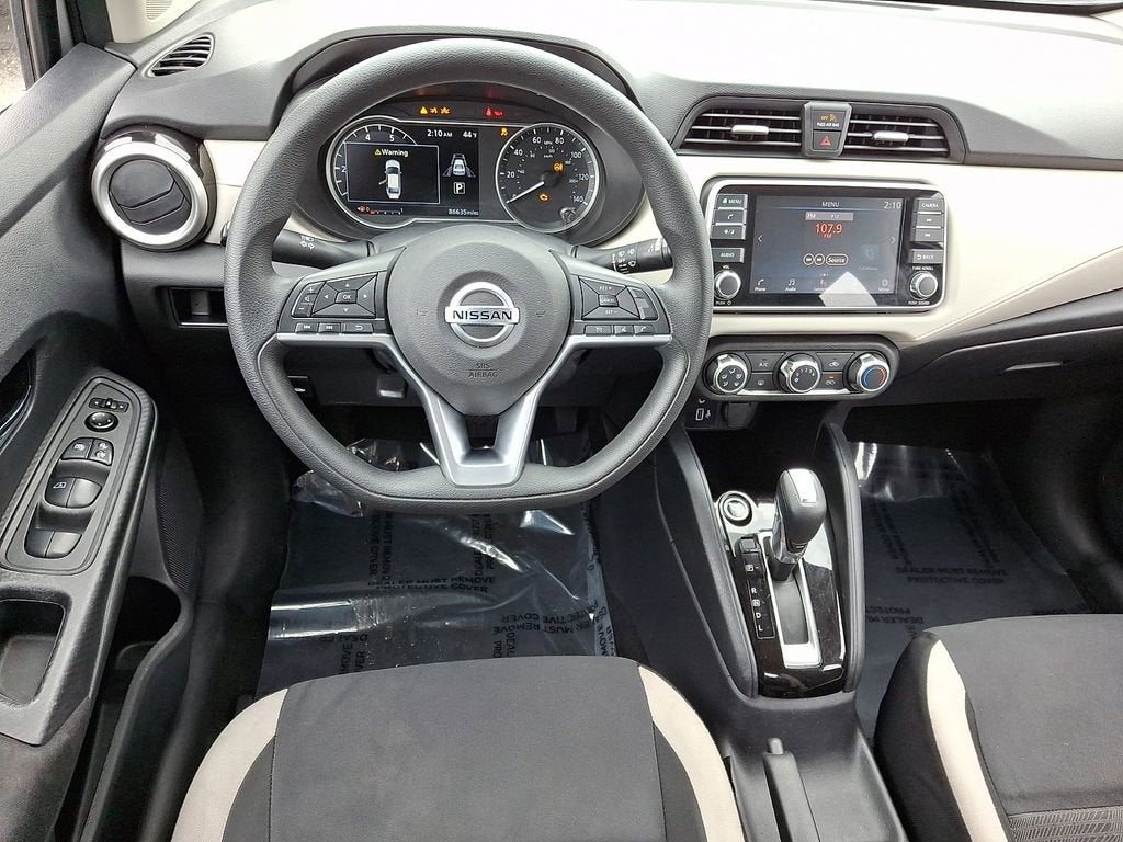 2021 Nissan Versa SV Xtronic CVT