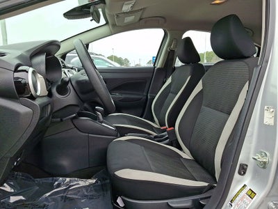 2021 Nissan Versa SV Xtronic CVT