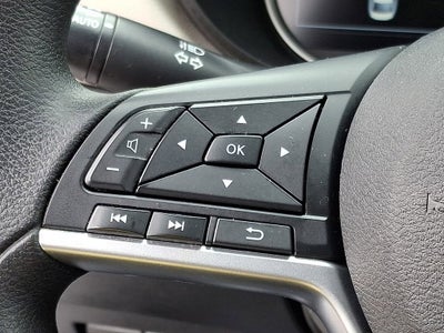 2021 Nissan Versa SV Xtronic CVT