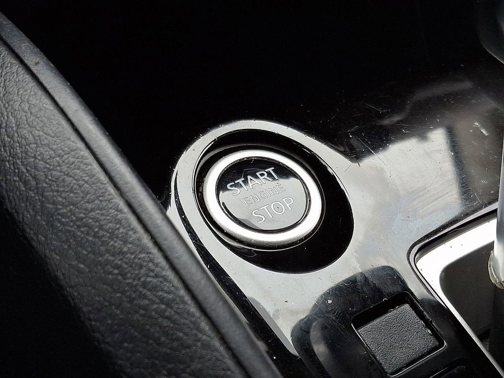 2021 Nissan Versa SV Xtronic CVT