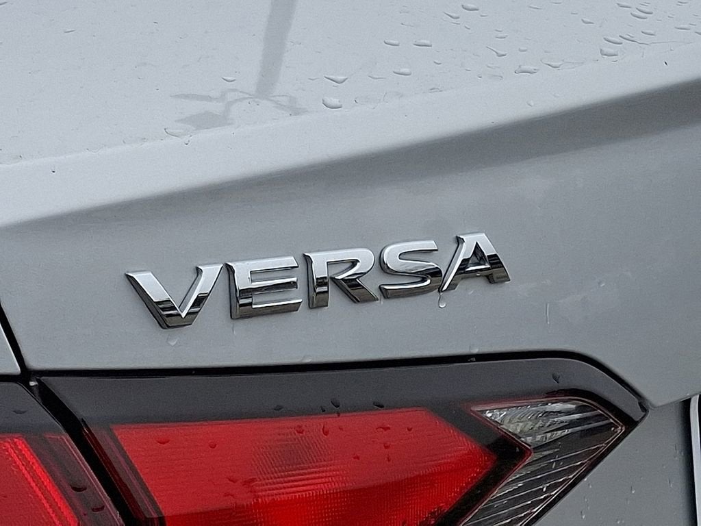 2021 Nissan Versa SV Xtronic CVT