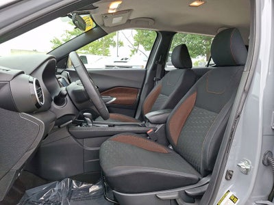 2023 Nissan Kicks SR Xtronic CVT