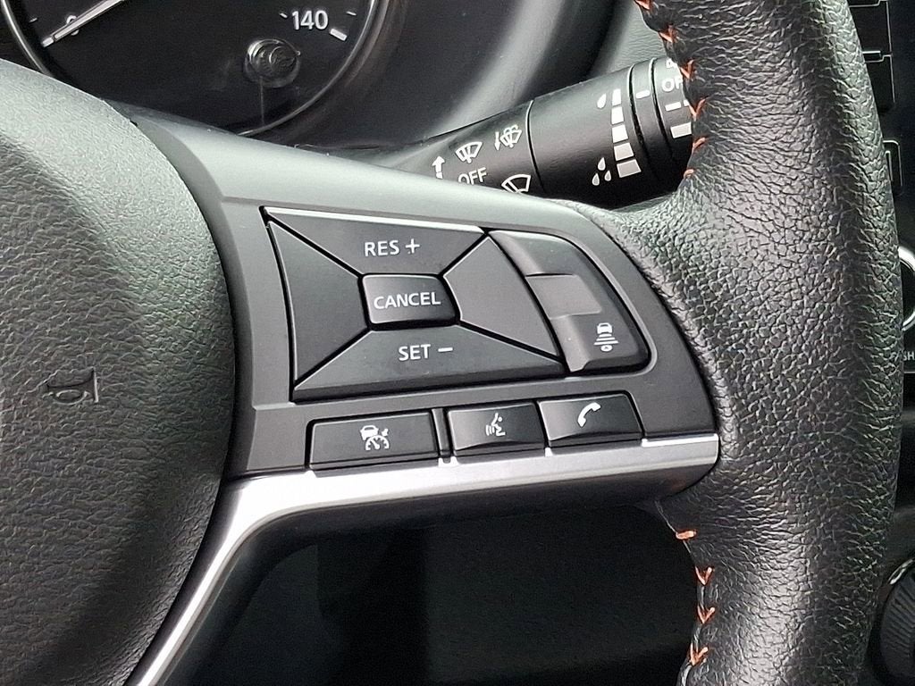 2023 Nissan Kicks SR Xtronic CVT