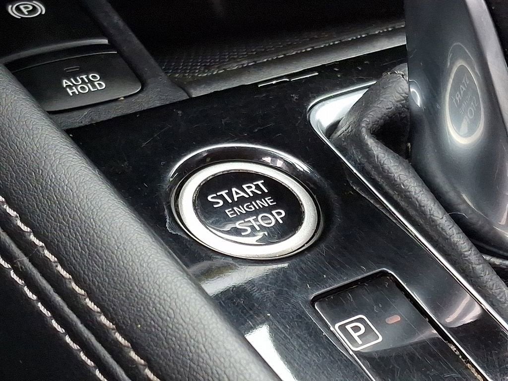2023 Nissan Kicks SR Xtronic CVT