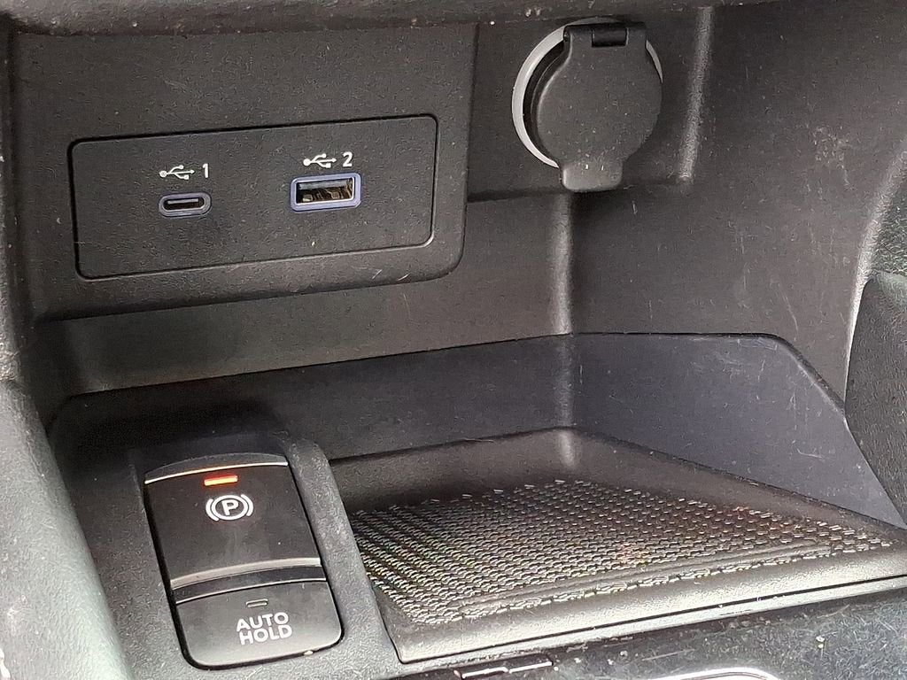 2023 Nissan Kicks SR Xtronic CVT