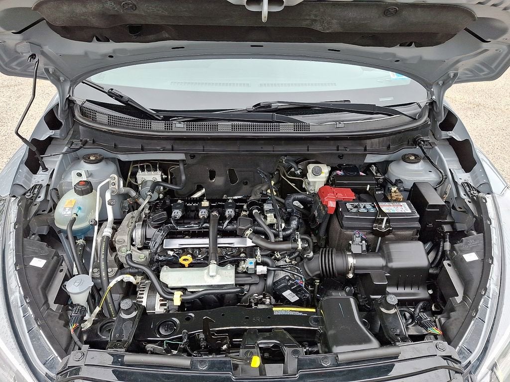 2023 Nissan Kicks SR Xtronic CVT