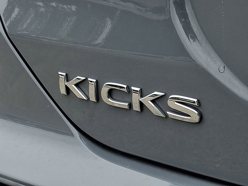 2023 Nissan Kicks SR Xtronic CVT