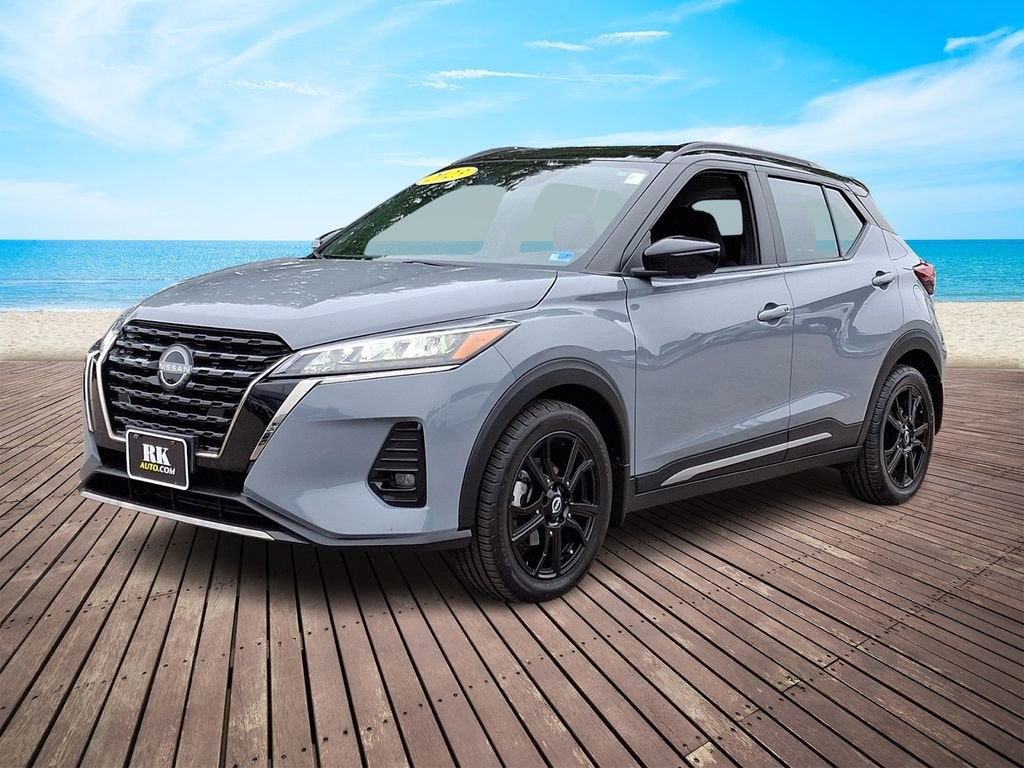 2023 Nissan Kicks SR Xtronic CVT