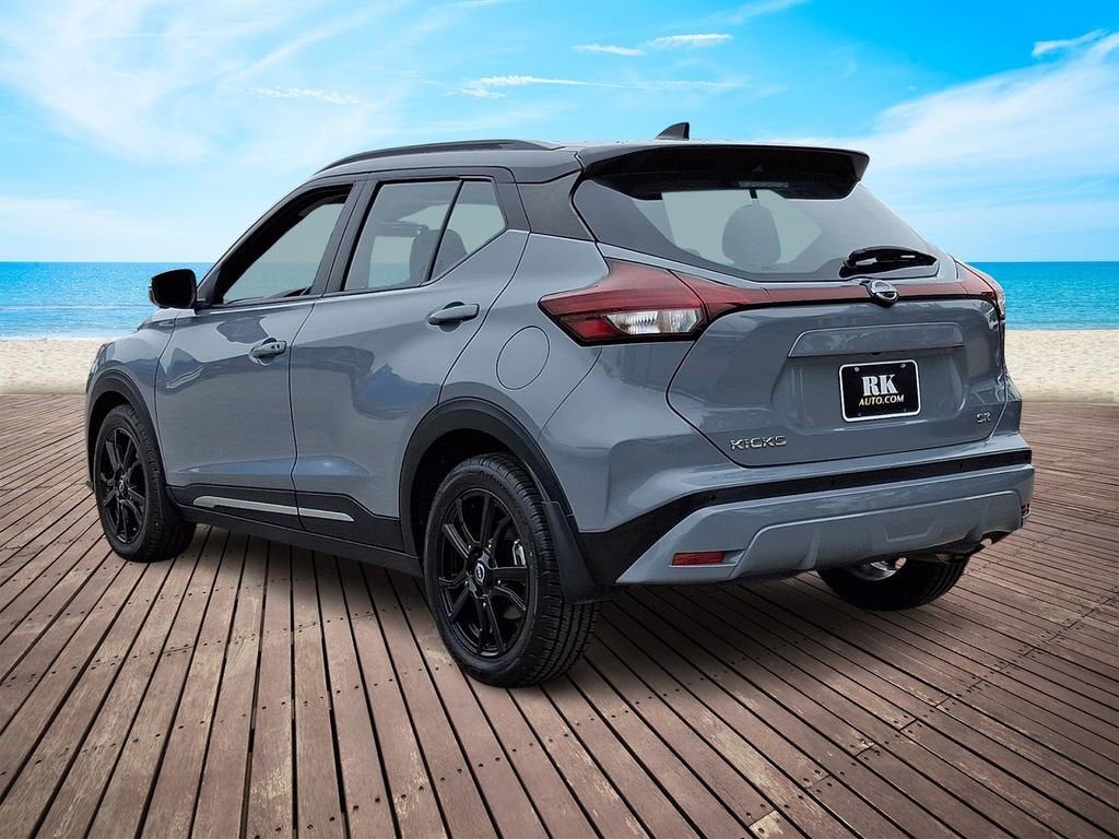 2023 Nissan Kicks SR Xtronic CVT