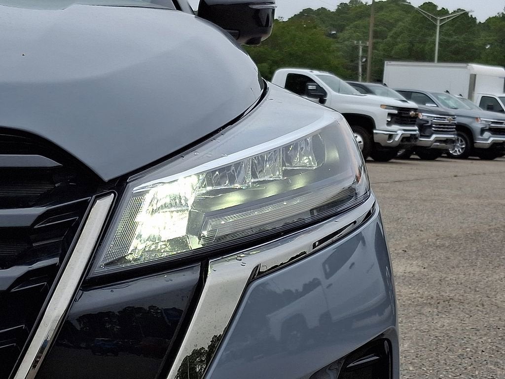 2023 Nissan Kicks SR Xtronic CVT