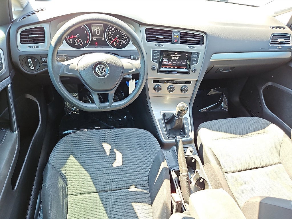 2015 Volkswagen Golf Launch Edition 2-Door