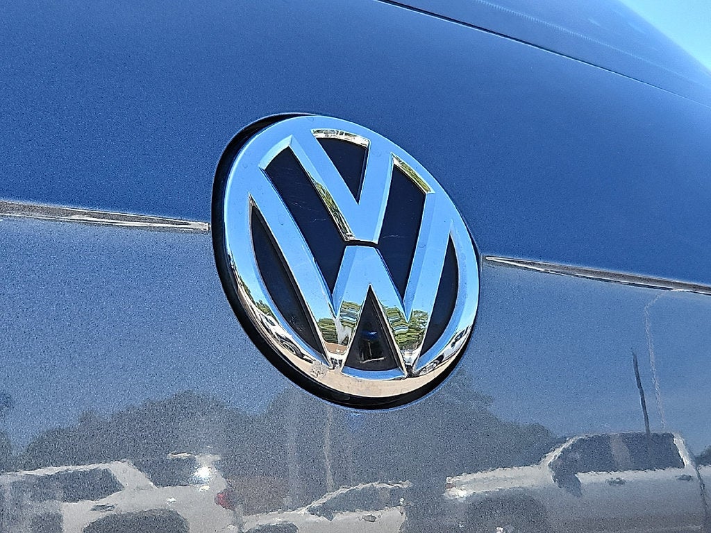 2015 Volkswagen Golf Launch Edition 2-Door