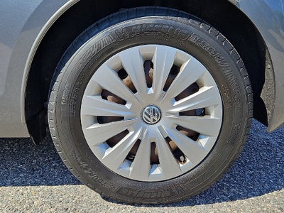 2015 Volkswagen Golf Launch Edition 2-Door