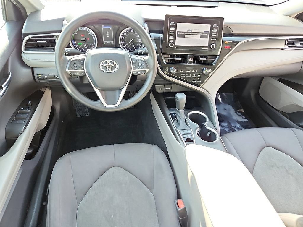 2022 Toyota Camry Hybrid LE
