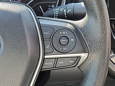 2022 Toyota Camry Hybrid LE