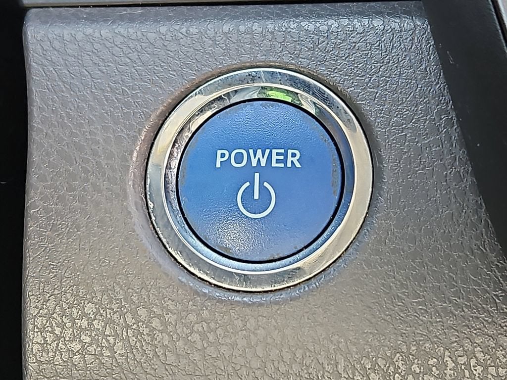 2022 Toyota Camry LE - Photo 22