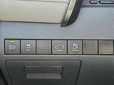 2022 Toyota Camry Hybrid LE