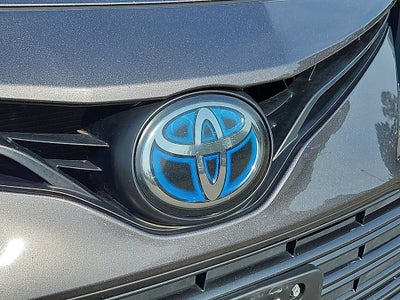 2022 Toyota Camry Hybrid LE