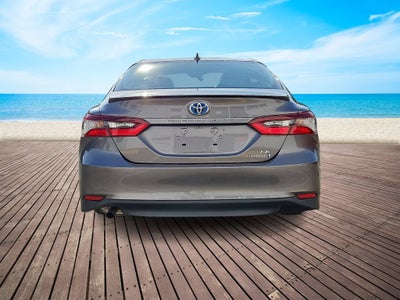 2022 Toyota Camry Hybrid LE