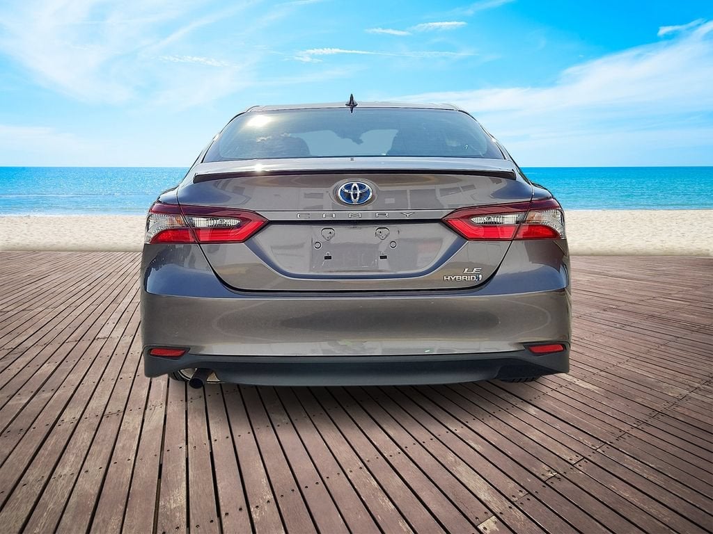 2022 Toyota Camry Hybrid LE