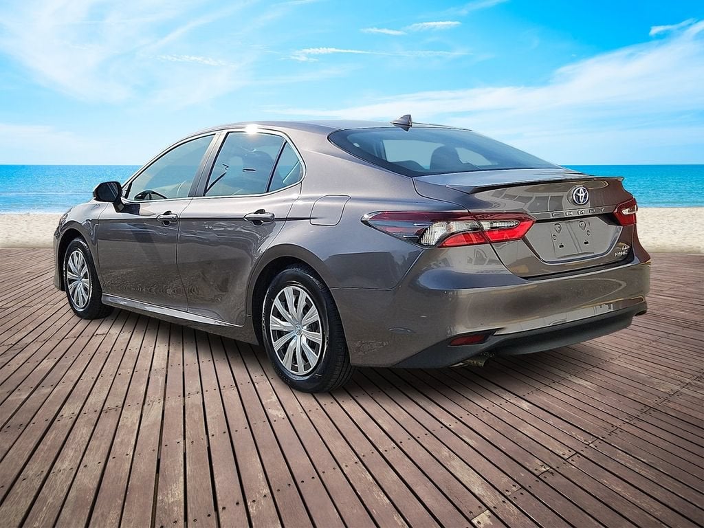 2022 Toyota Camry LE - Photo 6