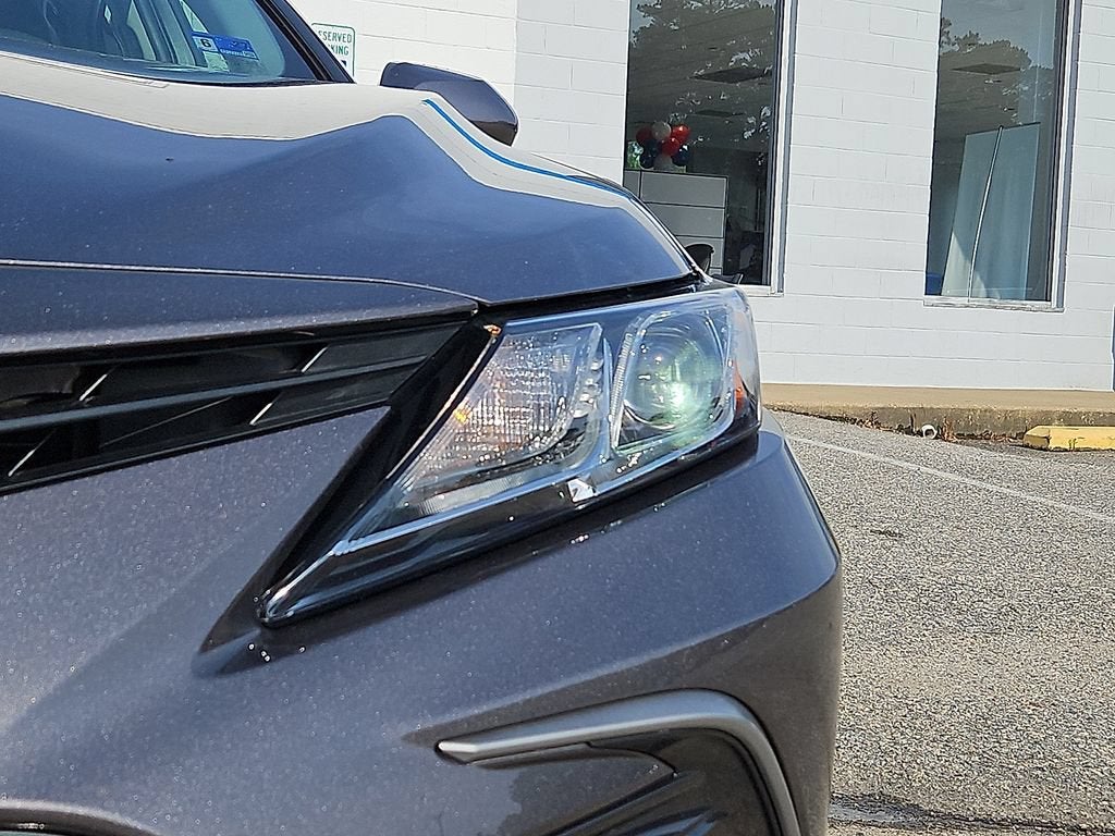 2022 Toyota Camry LE - Photo 9
