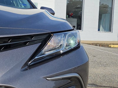 2022 Toyota Camry Hybrid LE
