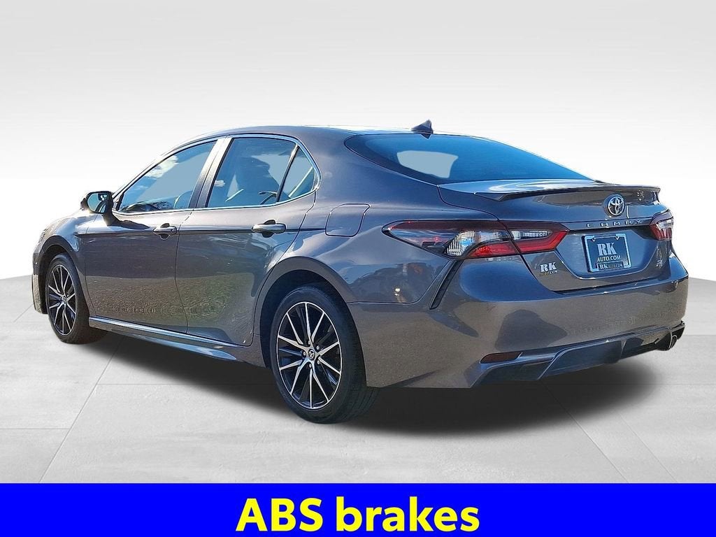 2021 Toyota Camry SE