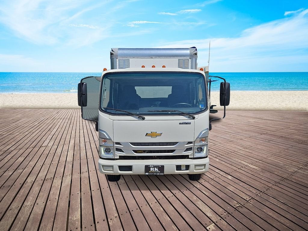 2024 Chevrolet Low Cab Forward 4500 HG NA