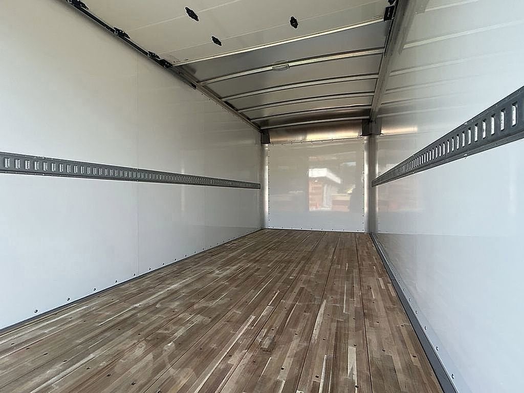 2025 Chevrolet Low Cab Forward 4500 NA