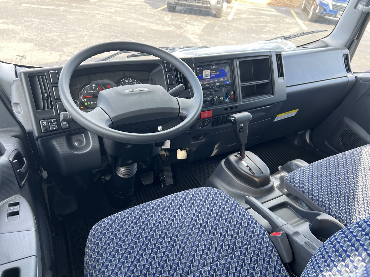 2025 Chevrolet Low Cab Forward 5500 HG NA
