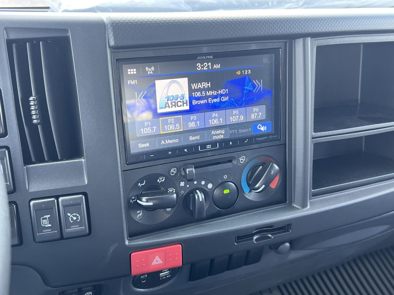2025 Chevrolet Low Cab Forward 5500 HG NA