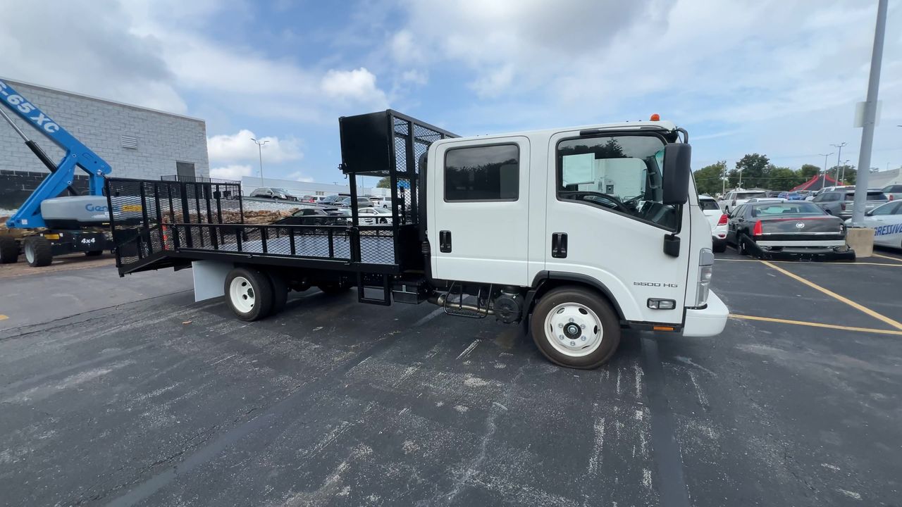 2025 Chevrolet Low Cab Forward 5500 HG NA