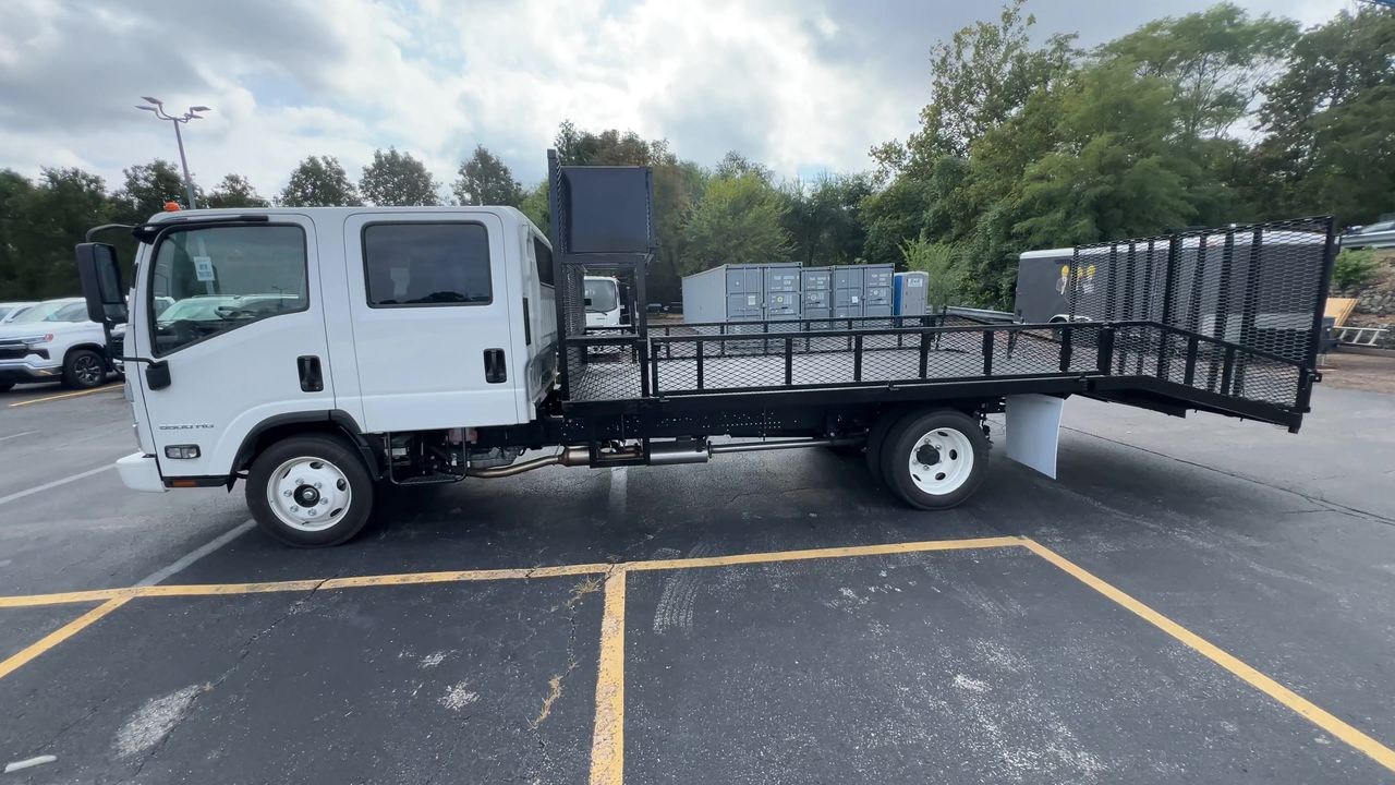 2025 Chevrolet Low Cab Forward 5500 HG NA