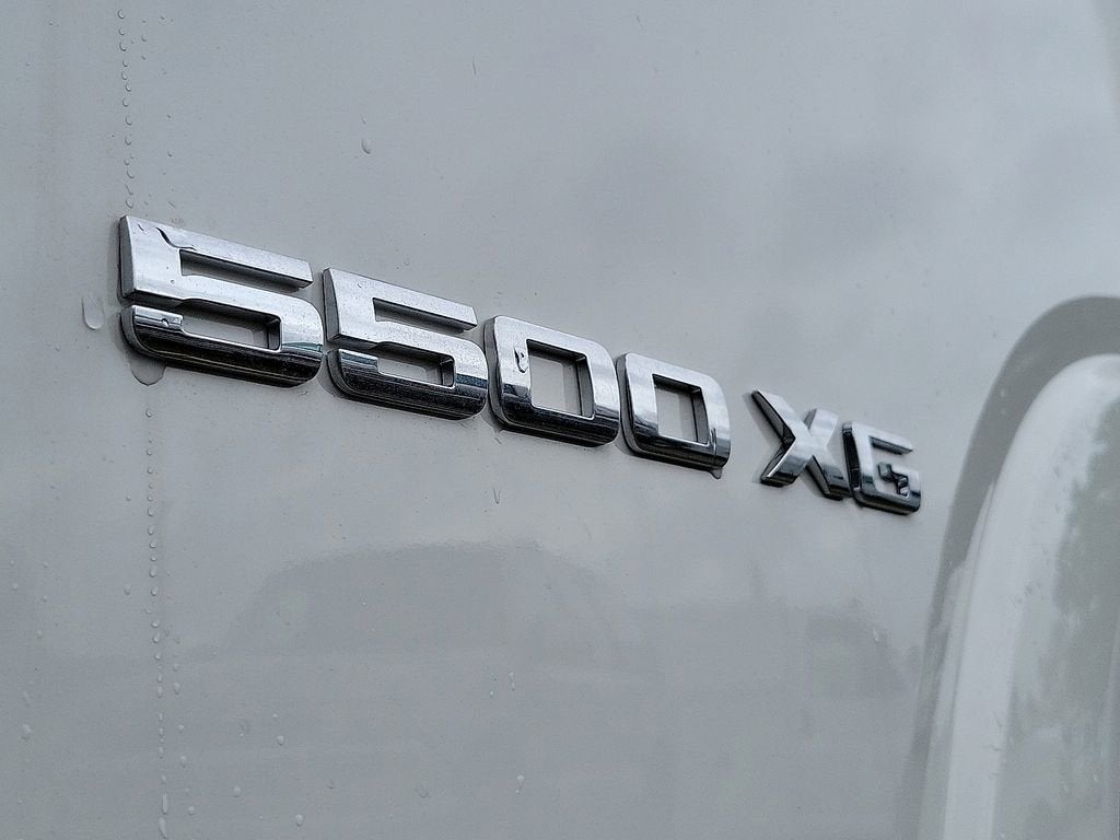 2025 Chevrolet Low Cab Forward 5500 XG Base