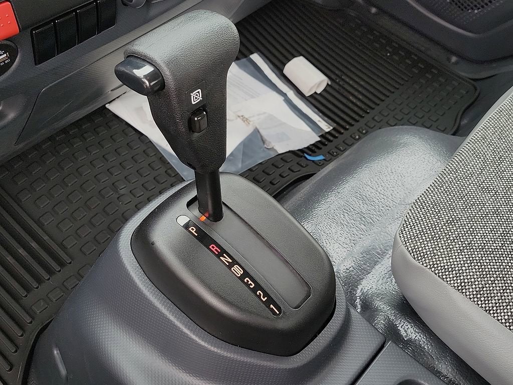 2025 Chevrolet Low Cab Forward 5500 XG Base