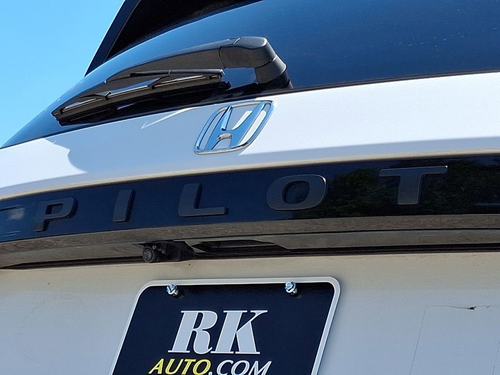 2023 Honda Pilot AWD Elite