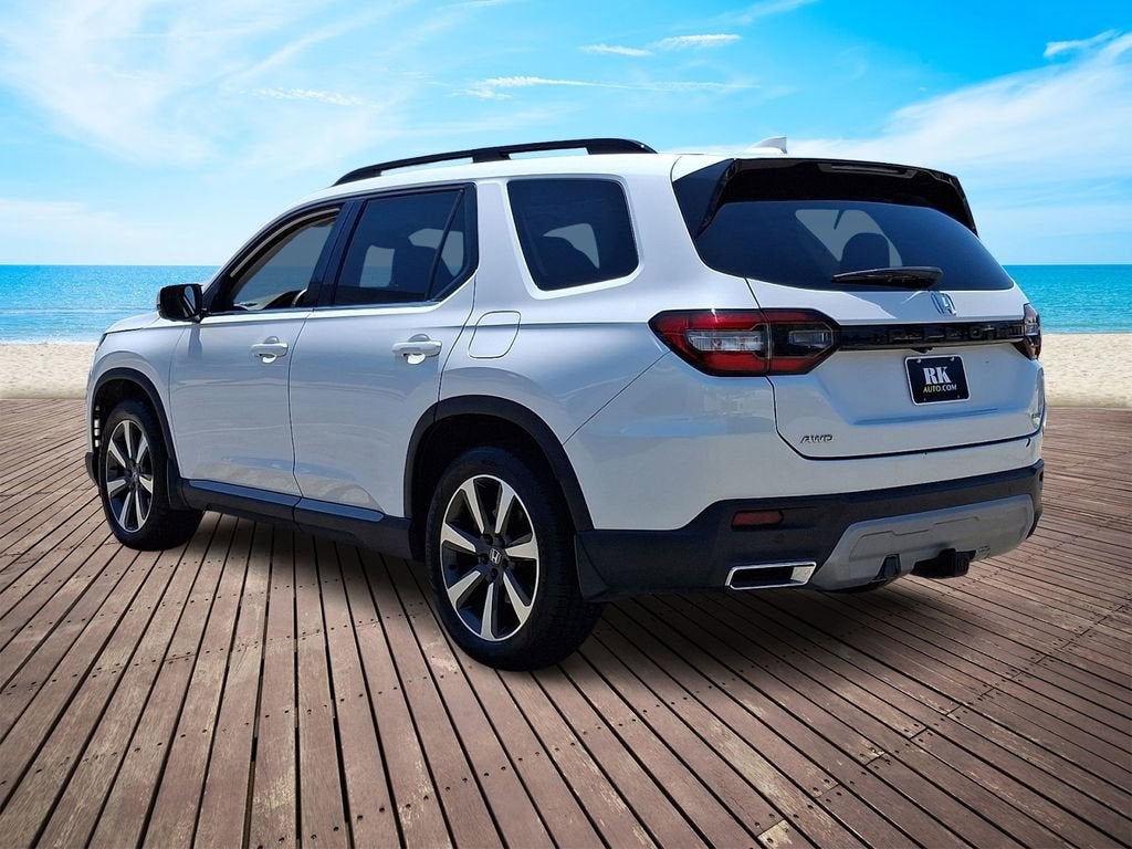 2023 Honda Pilot AWD Elite