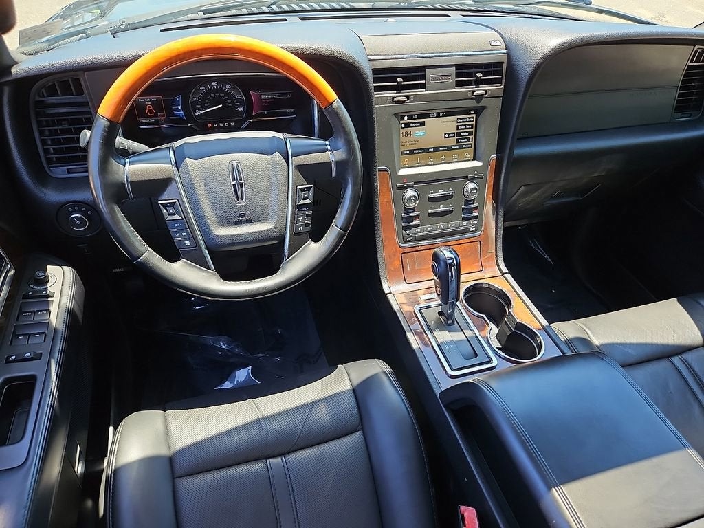 2017 Lincoln Navigator Select