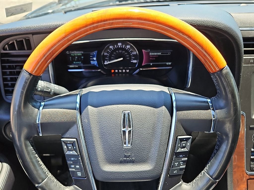 2017 Lincoln Navigator Select