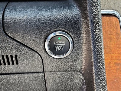 2017 Lincoln Navigator Select
