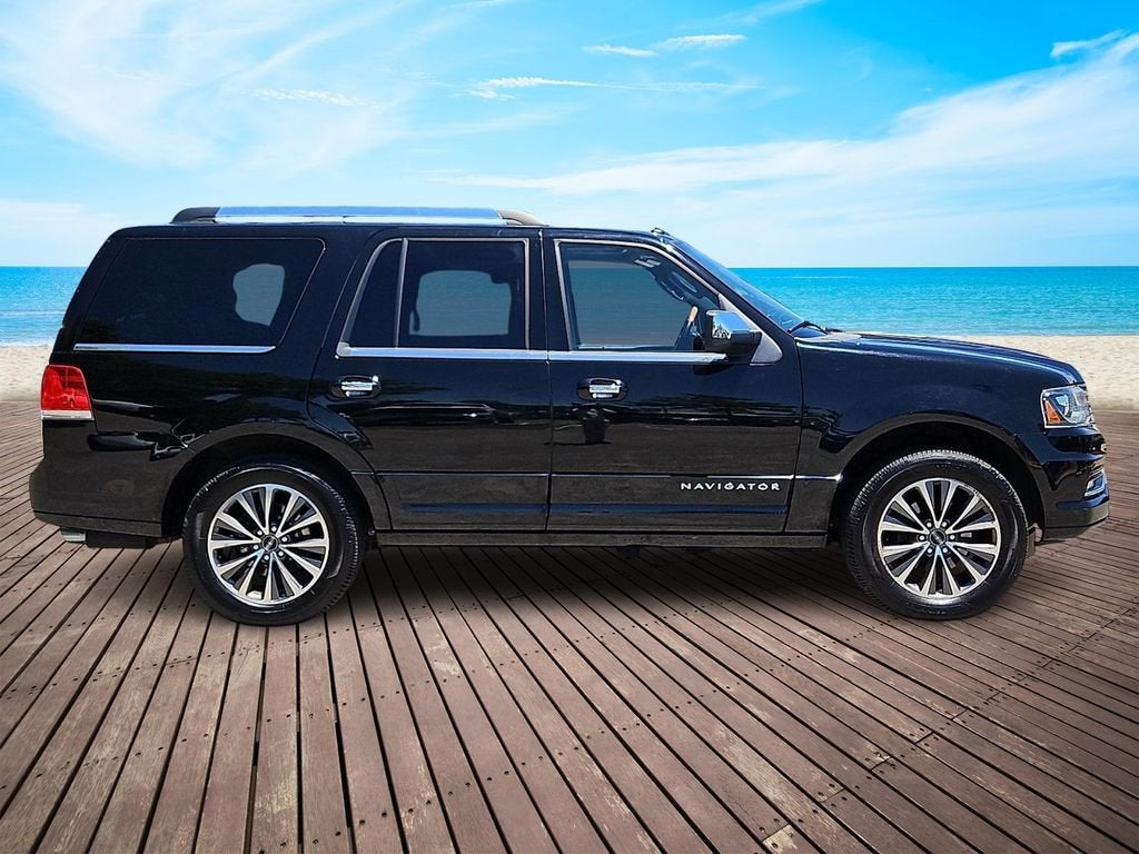2017 Lincoln Navigator Select