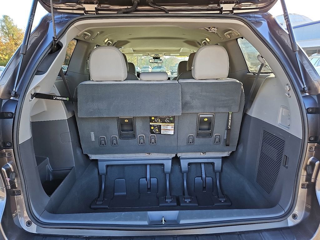 2019 Toyota Sienna XLE 7 Passenger
