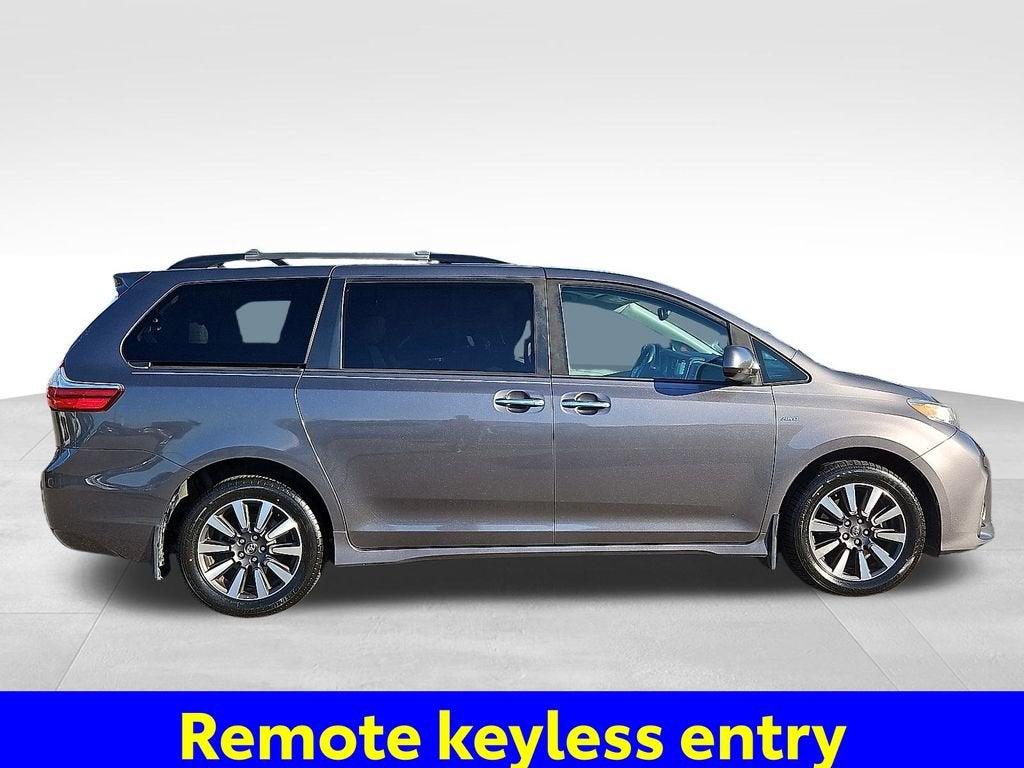 2019 Toyota Sienna XLE 7 Passenger