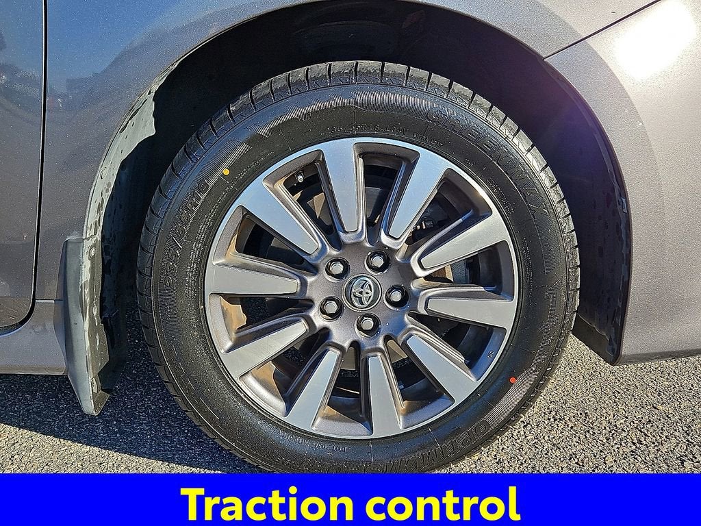 2019 Toyota Sienna XLE 7 Passenger