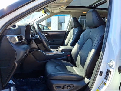 2022 Toyota Highlander Platinum