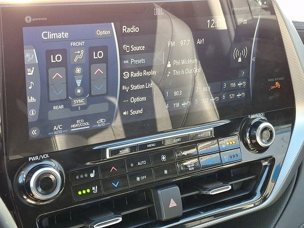 2022 Toyota Highlander Platinum